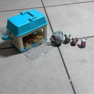Little‎ Live Pets Mama Surprise Mini Playset